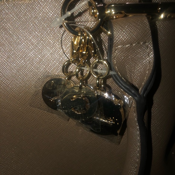 Calvin Klein | Marybelle Saffiano Leather Top Zip Satchel - Picture 4 of 6